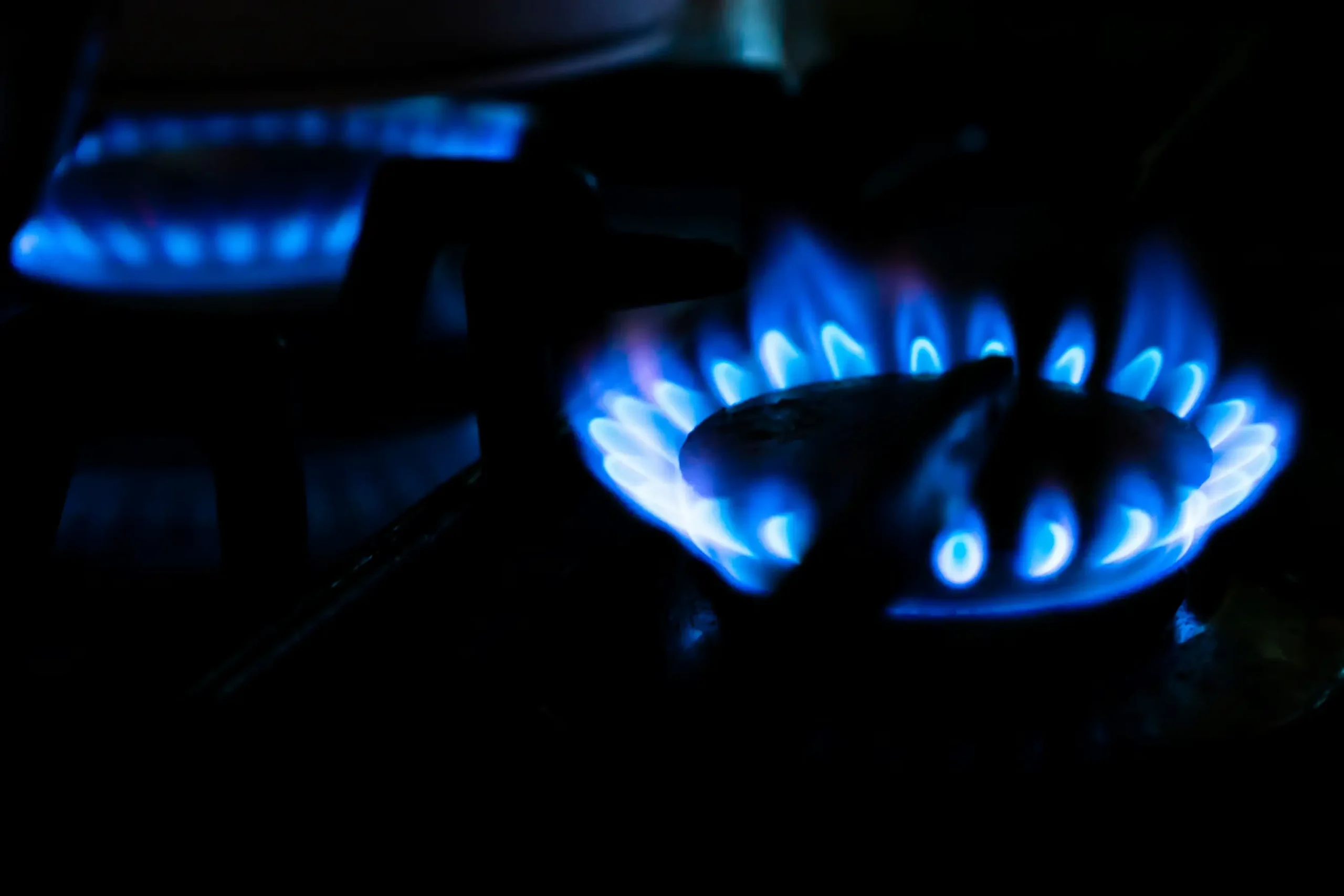H2: Khu vực hỗ trợ thiết kế website gas toàn quốc, H3: Thiết kế website gas tại TP.HCM, H3: Thiết kế website đại lý gas Hà Nội, H3: Thiết kế website bếp gas tại Bình Dương, H3: Thiết kế website cửa hàng gas - bếp gas Cần Thơ, H3: Dịch vụ thiết kế website gas cho khách “gần tôi”